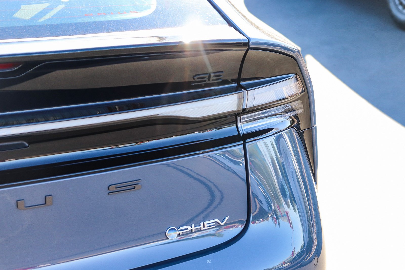 New 2027 Toyota Prius Plug-In Hybrid FWD image 8