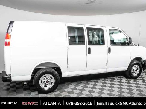 New 2025 GMC Savana 2500 w/ Driver Convenience Package image 21
