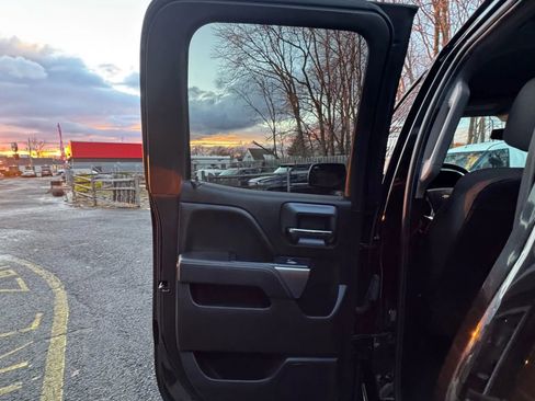 Used 2018 Chevrolet Silverado 1500 LT w/ All Star Edition image 15