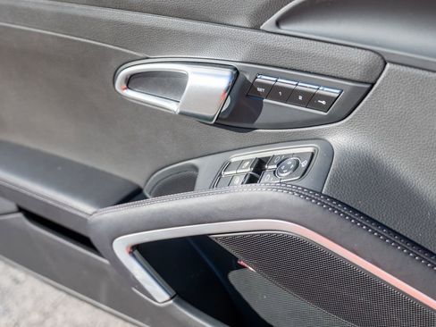 Used 2024 Porsche 718 Cayman S image 17