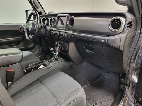 Used 2021 Jeep Wrangler Unlimited Sport AWD/4WD image 56