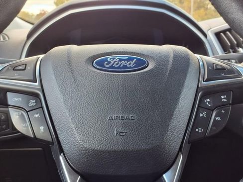 Used 2020 Ford Edge SEL w/ Convenience Package image 15
