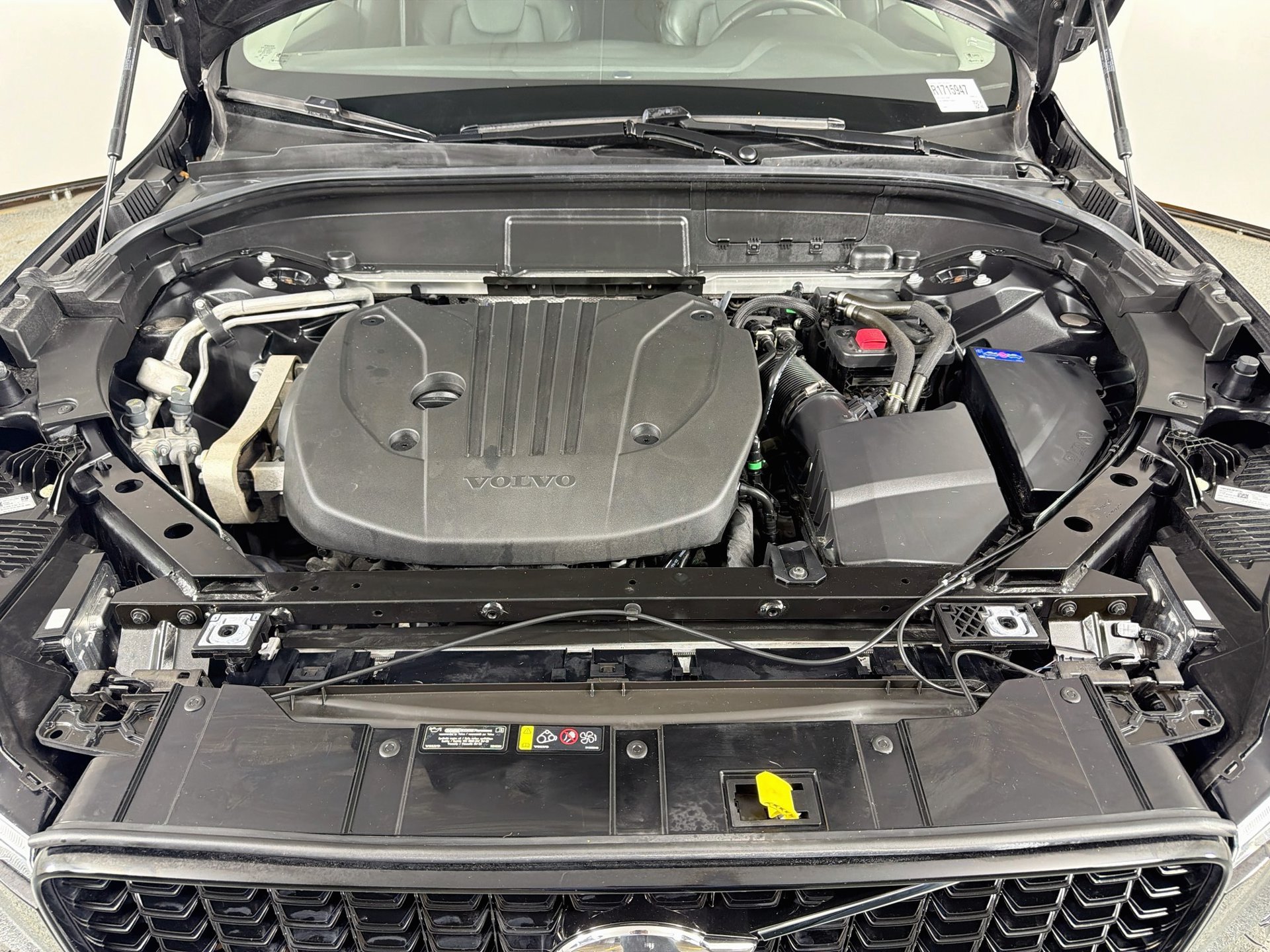 Used 2024 Volvo XC60 B5 Core AWD/4WD image 28
