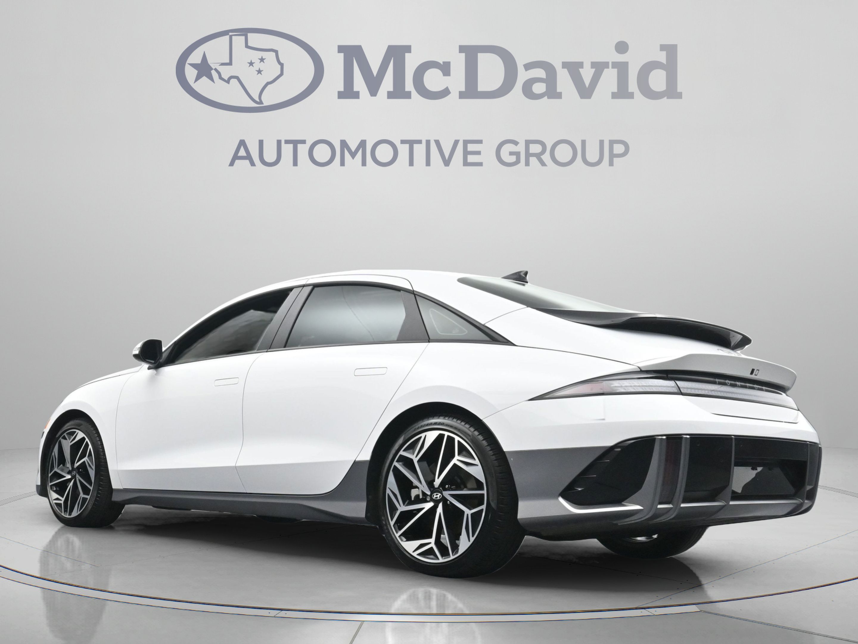 Used 2025 Hyundai Ioniq 6 SEL RWD image 28