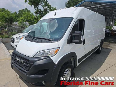 Used 2024 RAM ProMaster 2500 w/ Convenience Group FWD image 2