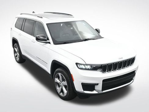 Used 2022 Jeep Grand Cherokee L Limited AWD/4WD image 23