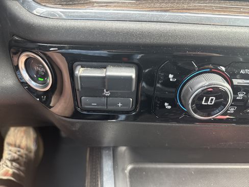 Used 2025 Chevrolet Silverado 3500 LT w/ All Star Edition AWD/4WD image 29