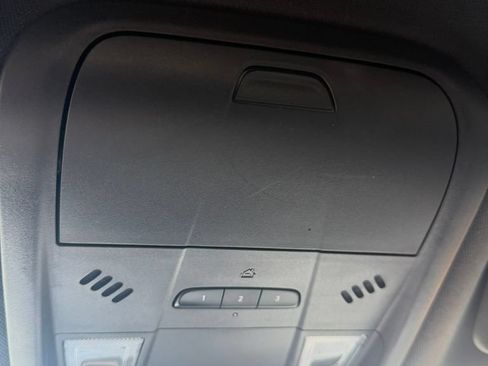 Used 2024 Buick Enclave Essence FWD image 16