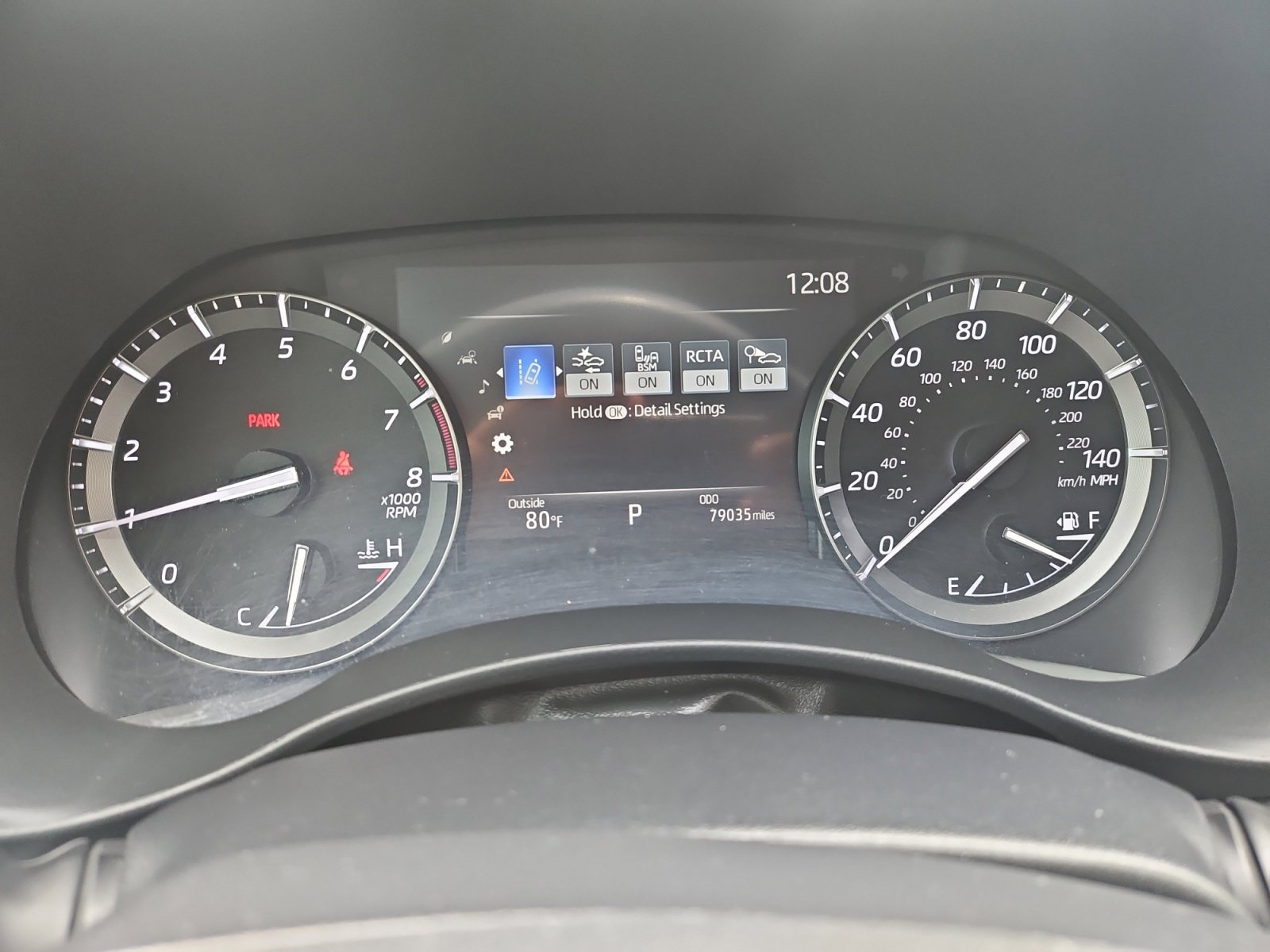 Used 2020 Toyota Highlander XLE FWD image 26