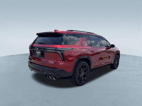 Used 2025 Chevrolet Traverse RS AWD/4WD image 8