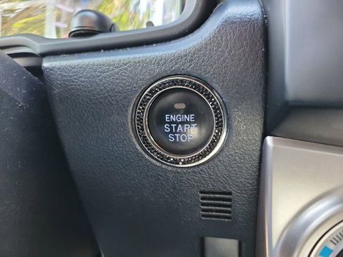 Used 2018 Toyota 4Runner Limited AWD/4WD image 25