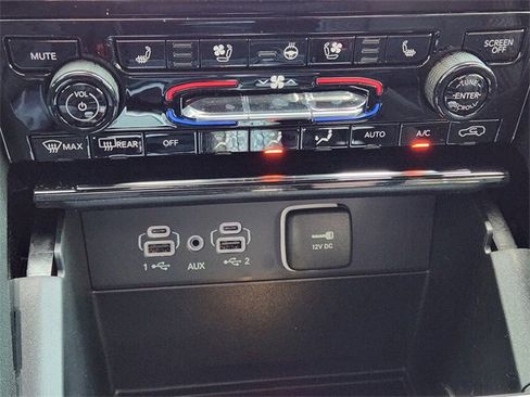 New 2025 Jeep Grand Cherokee Summit image 14