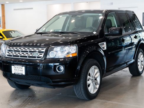Used 2013 Land Rover LR2 image 1