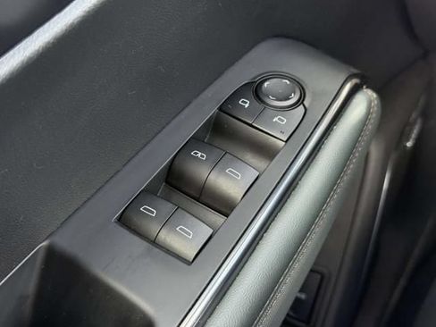 Used 2025 GMC Acadia AT4 w/ Luxury Package AWD/4WD image 21