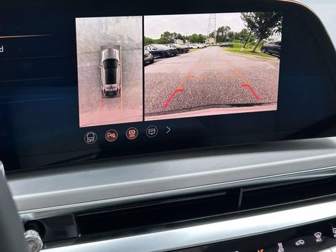New 2026 Cadillac Lyriq Sport AWD/4WD image 30