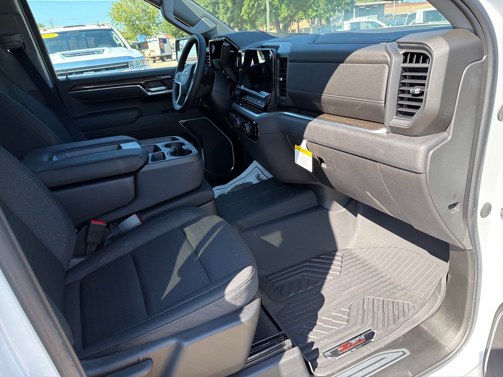 New 2026 Chevrolet Silverado 1500 RST w/ Z71 Off-Road Package AWD/4WD image 12