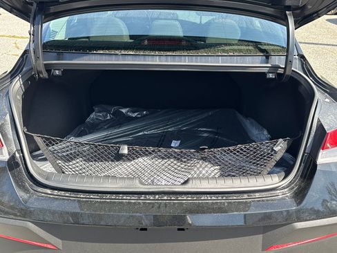 New 2026 Hyundai Elantra SE FWD image 19