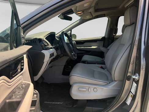 Used 2024 Honda Odyssey Elite image 10