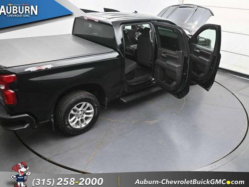 Used 2022 Chevrolet Silverado 1500 RST AWD/4WD image 40