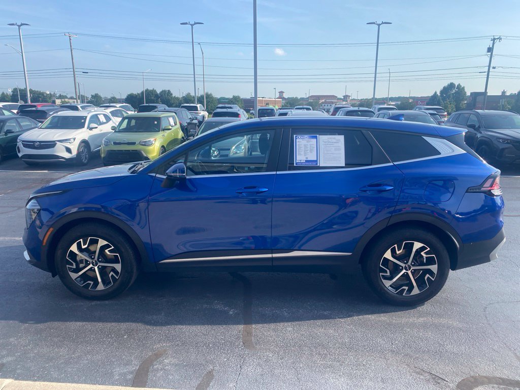 Used 2024 Kia Sportage EX FWD image 5