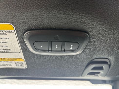 Used 2024 Jeep Wrangler Sahara image 29