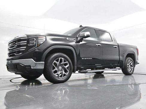 Used 2023 GMC Sierra 1500 SLT w/ SLT Convenience Package AWD/4WD image 49