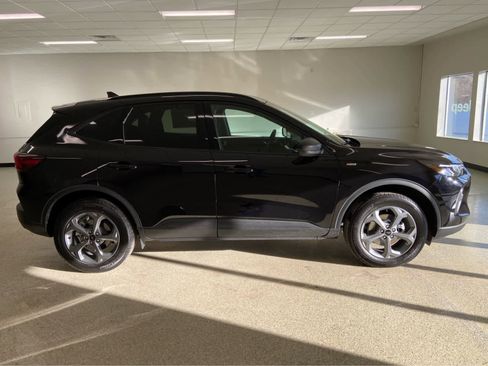 New 2026 Ford Escape ST-Line w/ Tech Pack #1 image 4