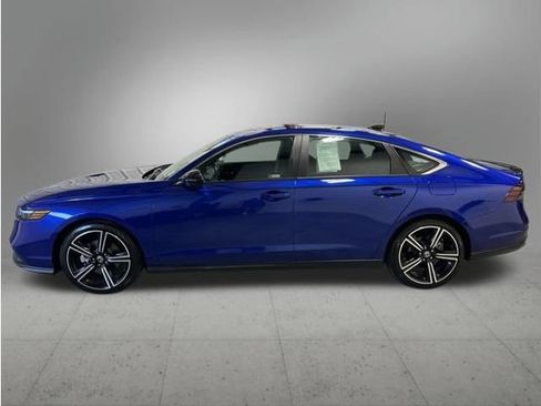 Used 2024 Honda Accord Sport image 3