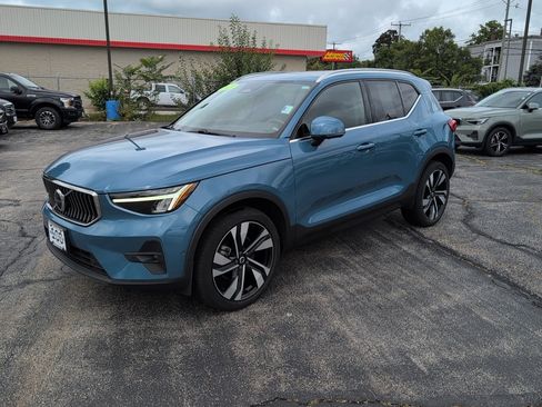 Certified 2023 Volvo XC40 B5 Plus w/ Climate Package AWD/4WD image 1