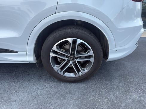 Certified 2025 Audi Q5 Prestige AWD/4WD image 7