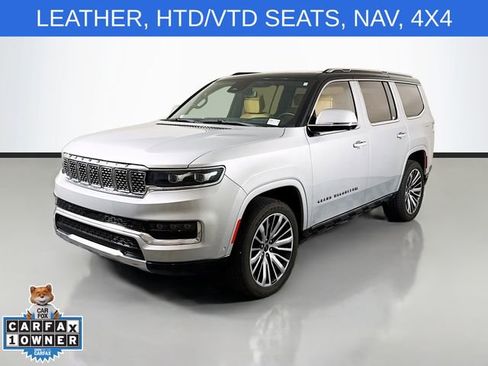 Used 2022 Jeep Grand Wagoneer Series III AWD/4WD image 3