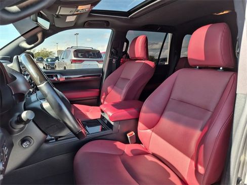 Used 2023 Lexus GX 460 Premium image 17