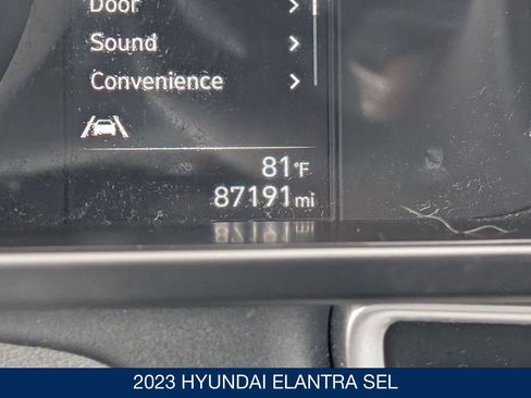 Used 2023 Hyundai Elantra SEL w/ Preferred Accessory Package FWD image 22