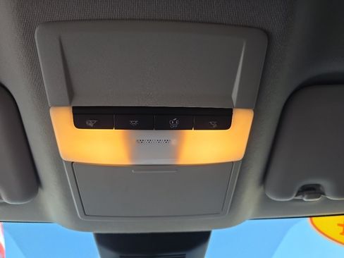 Used 2024 Nissan Sentra SV FWD image 28