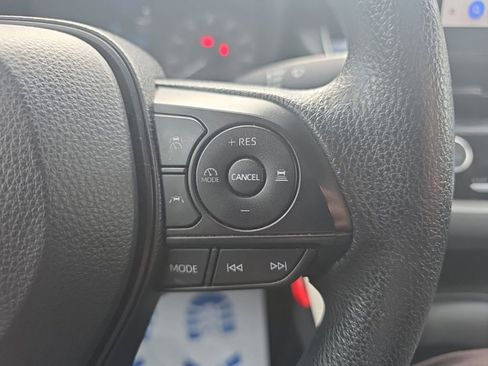 Used 2023 Toyota Corolla LE image 23