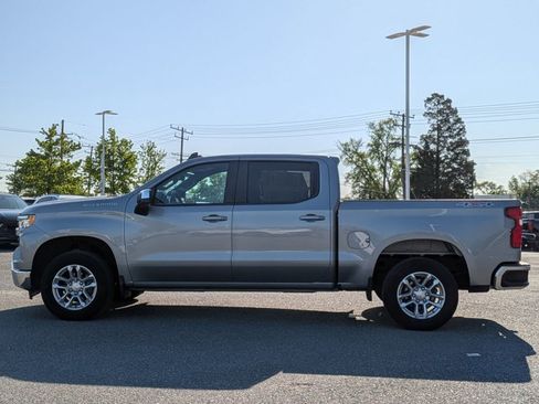 Used 2023 Chevrolet Silverado 1500 LT AWD/4WD image 8