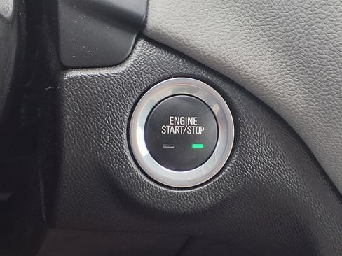 Used 2022 Chevrolet Equinox LT FWD image 6