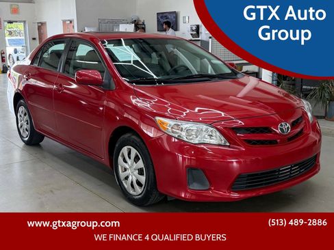 Used 2011 Toyota Corolla LE FWD image 1