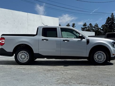 Used 2025 Ford Maverick XL w/ Equipment Group 101A AWD/4WD image 2