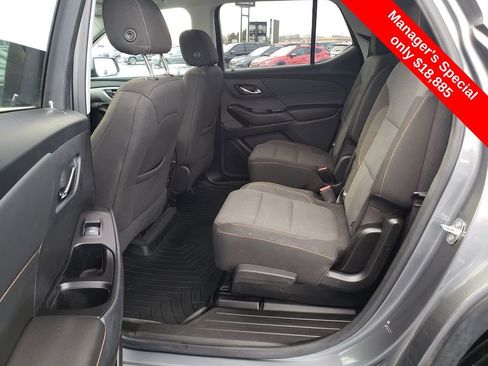 Used 2020 Chevrolet Traverse LT image 22