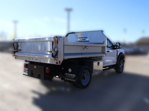 New 2024 Ford F550 4x4 Regular Cab Super Duty image 5