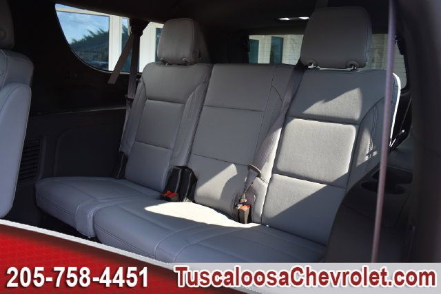 Used 2025 Chevrolet Suburban Z71 w/ Comfort Package AWD/4WD image 29