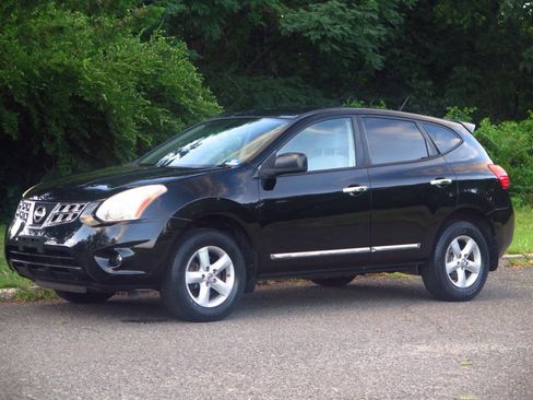 Used 2012 Nissan Rogue S w/ Special Edition Pkg AWD/4WD image 1