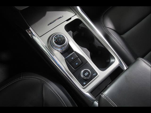 Certified 2022 Ford Explorer XLT w/ Equipment Group 202A AWD/4WD image 15