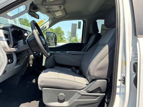 New 2026 Ford F250 XL w/ STX Appearance Package AWD/4WD image 9