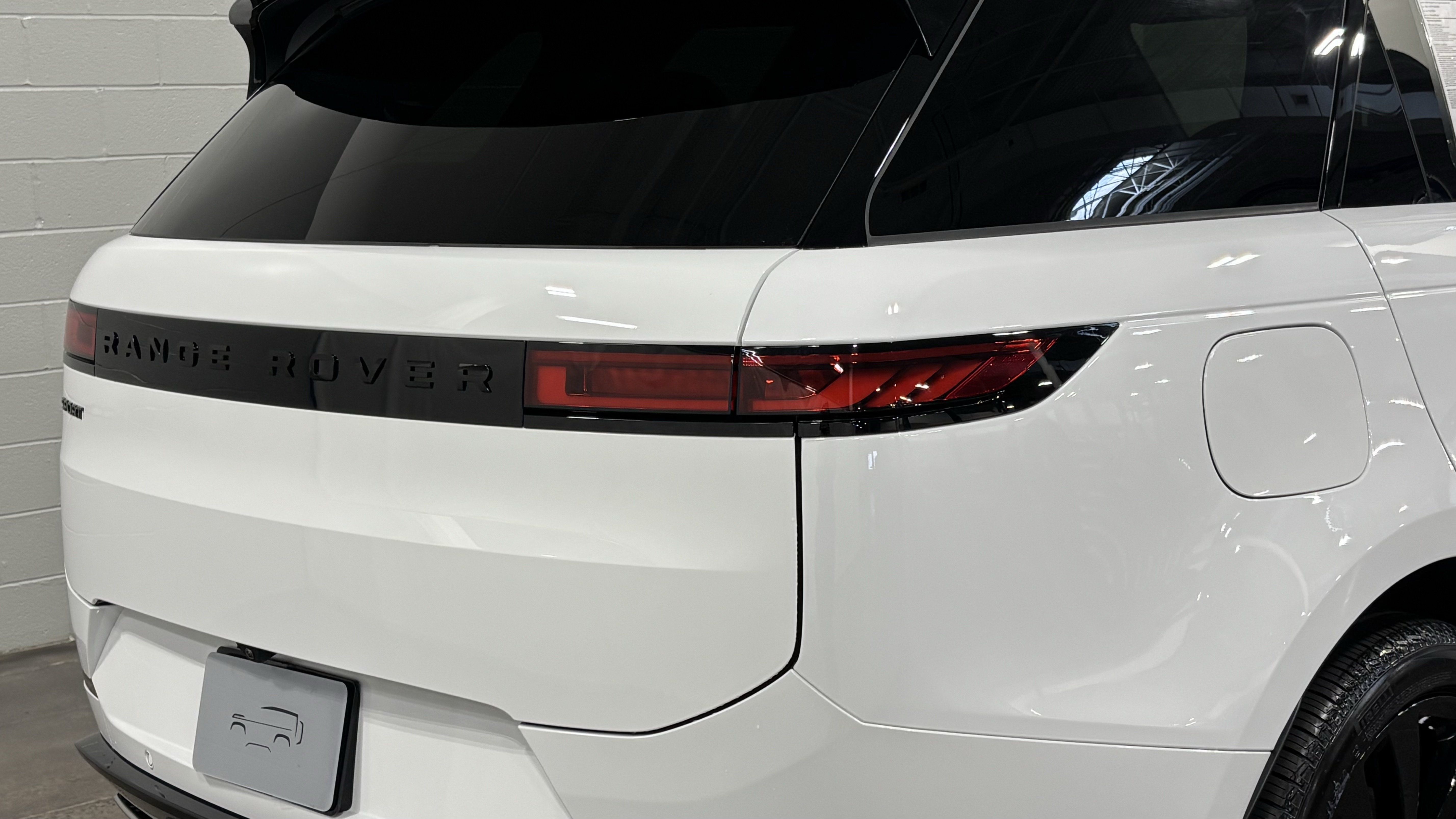 New 2026 Land Rover Range Rover Sport Dynamic SE AWD/4WD image 18