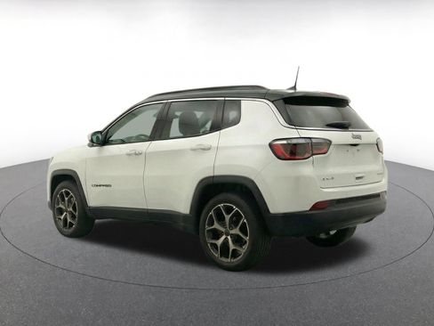 Used 2025 Jeep Compass Limited AWD/4WD image 7