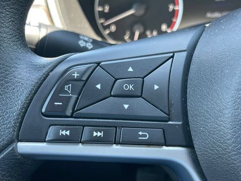 Used 2024 Nissan Altima 2.5 SV FWD image 21