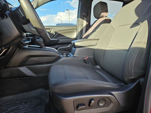 Used 2024 Chevrolet Colorado Trail Boss w/ Technology Package AWD/4WD image 17