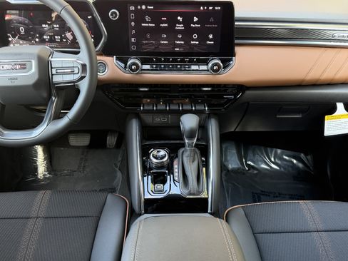 New 2026 GMC Canyon AT4 image 21